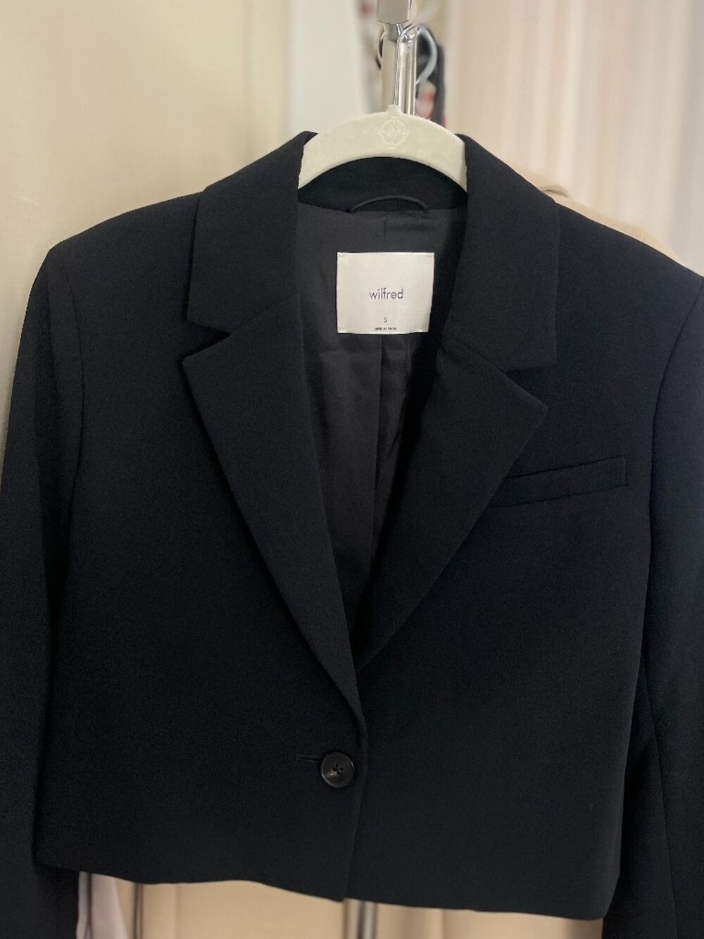 Aritzia- Wilfred Black Cropped Blazer
